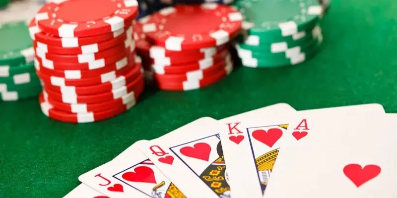 Luật chơi Poker: Khám Phá Cách Chơi Chuẩn Và Mẹo Thắng Dễ 4 Khám phá những chiến thuật và kỹ thuật chơi poker giúp bạn thành công.