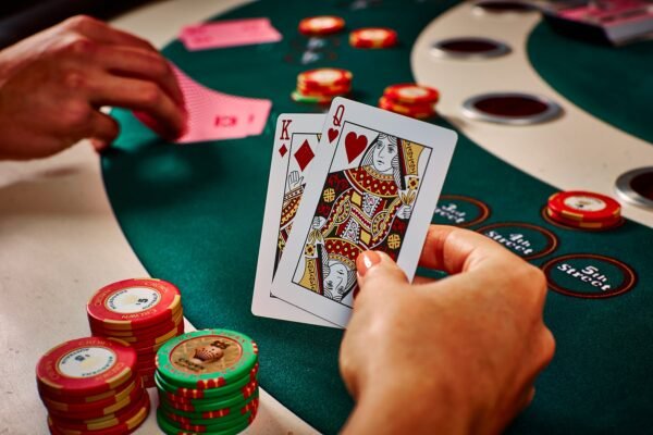 Đầu Tư Vào Baccarat Là Gì – Chinh Phục Sòng Bạc Trực Tuyến 33win 4 Chiến thuật đặt cược Baccarat chuyên nghiệp.